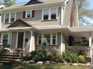 3051 Corydon Rd, Cleveland Heights, OH 44118