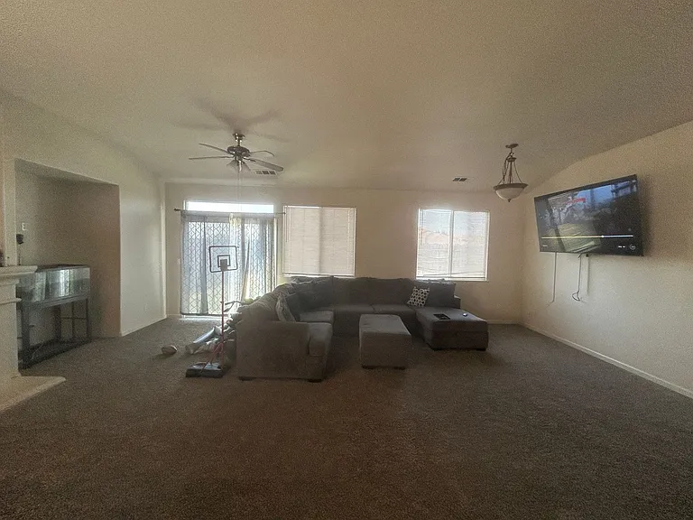 1793 Castle Way — Photo 7