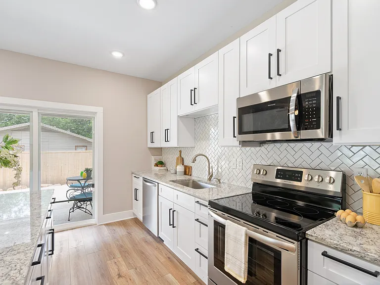 420 Craig St #B3 — Photo 24