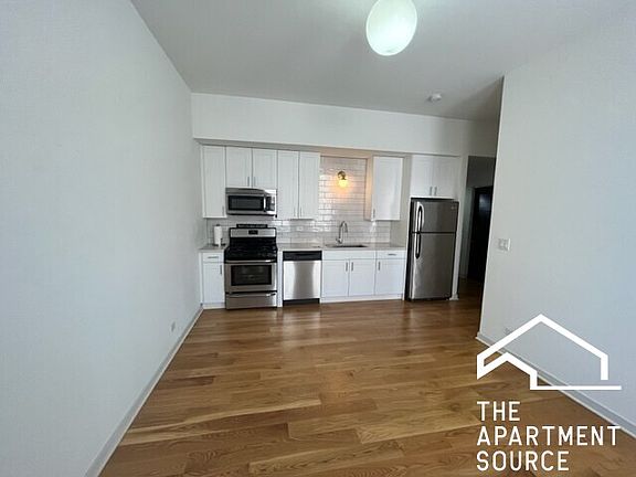 2nd image of 1800 S Ashland Ave #203