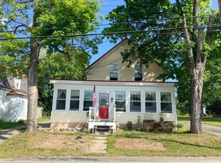 24 Franklin St, Calais, ME 04619