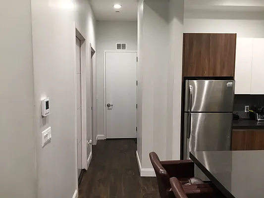 Rented by 18 REALTY | media 31