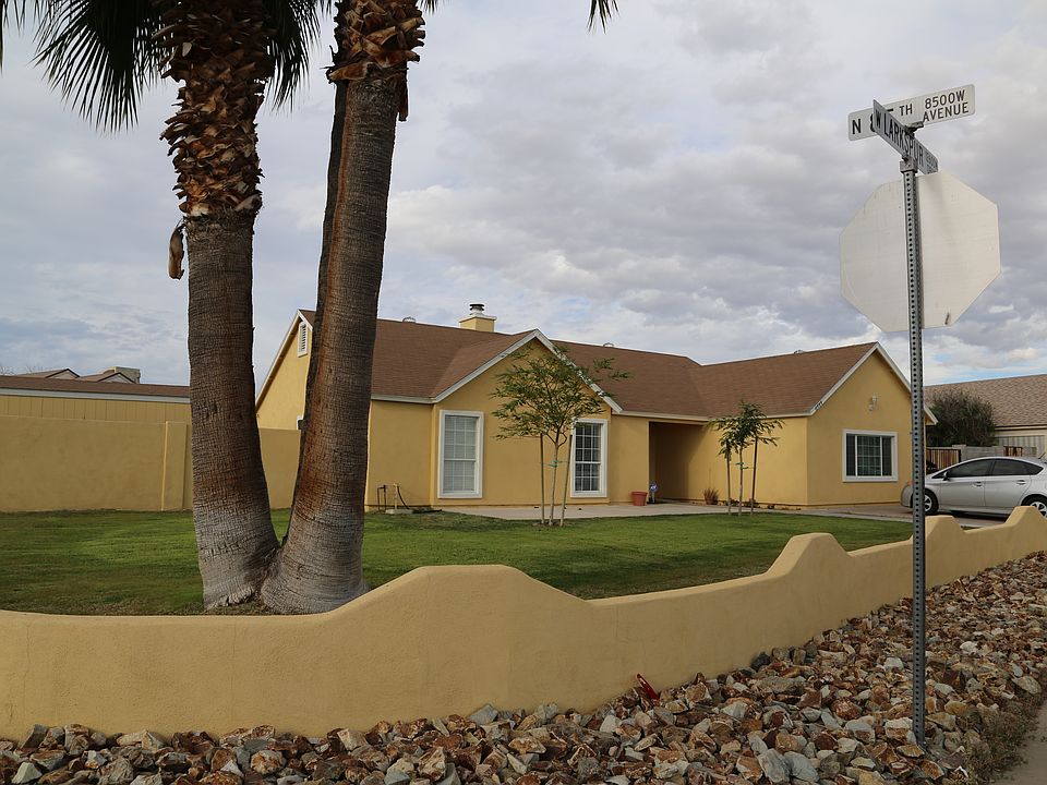 1st image of 8444 W Larkspur Dr