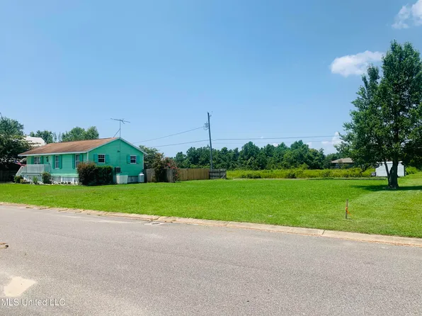 8 Wenmar Ave #8, Pass Christian, MS 39571