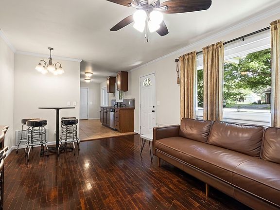 5th image of 2123 Lawson St