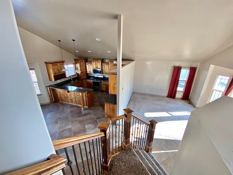 2410 E View Dr — Photo 16