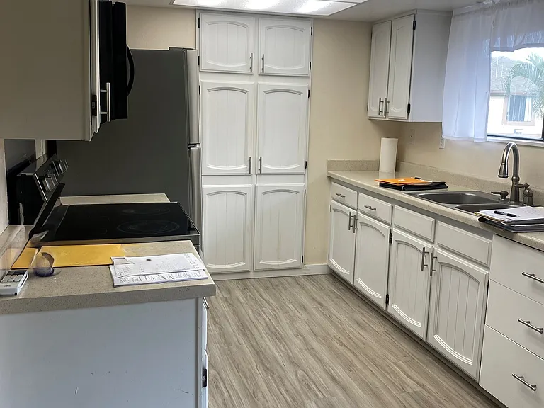 98-1702 Kaahumanu St #6D — Photo 2