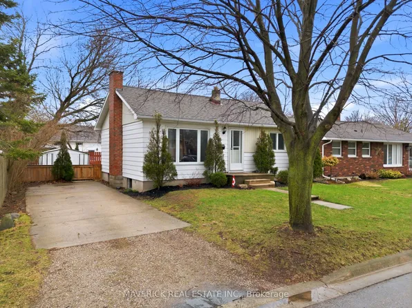 181 Picton St W, Goderich, ON N7A 2C6