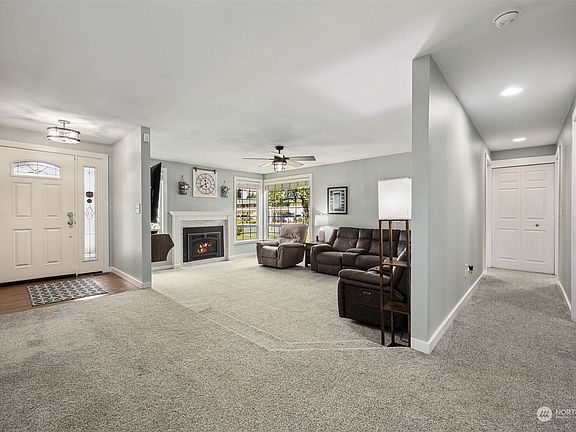5th image of 3102 O Street SE