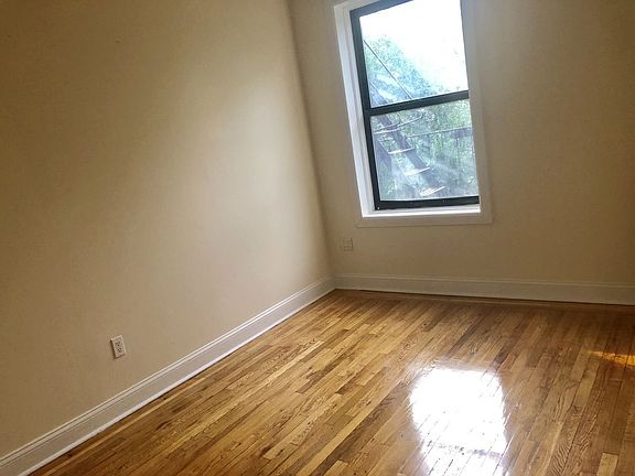 3rd image of 118 Post Ave #4P