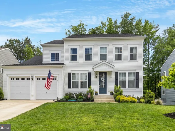 23387 Lilliflora Dr, California, MD 20619