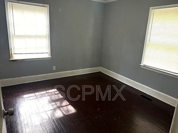 4th image of 2934 Shady Ln