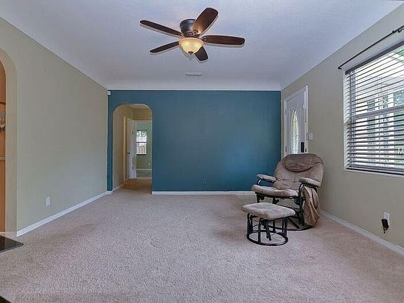 4th image of 4565 10th Ave N