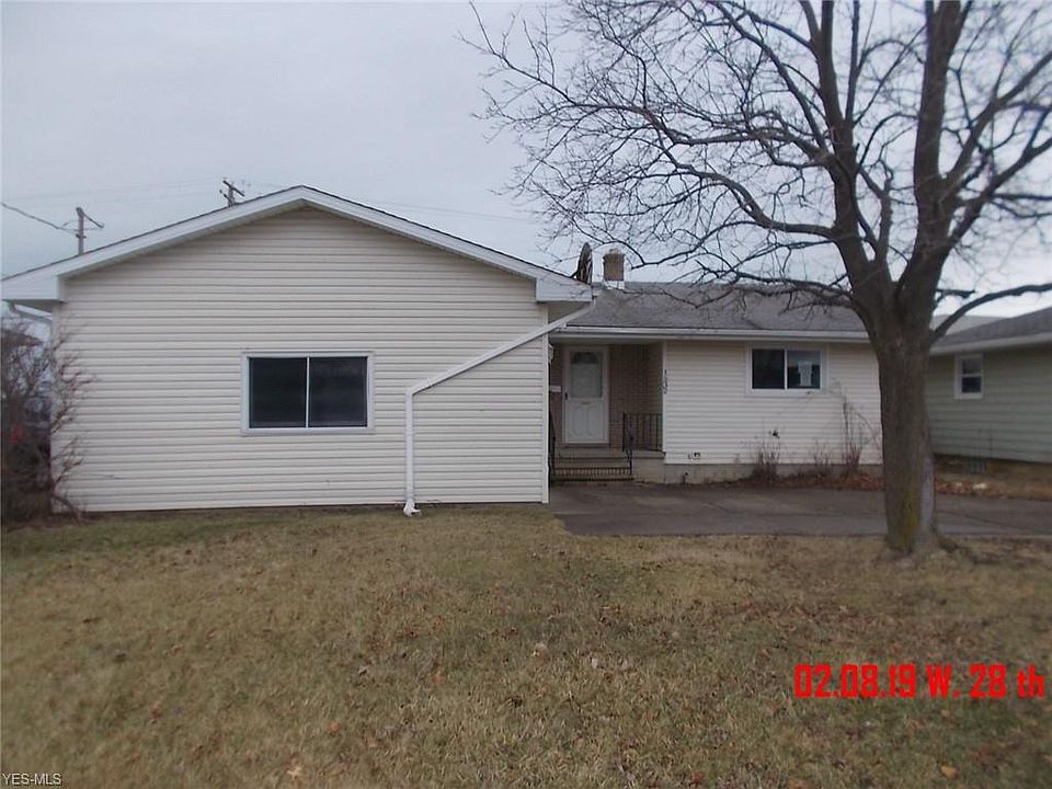 1st image of 1532 W 28th St