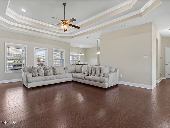 5th image of 10471 Chapelwood Dr