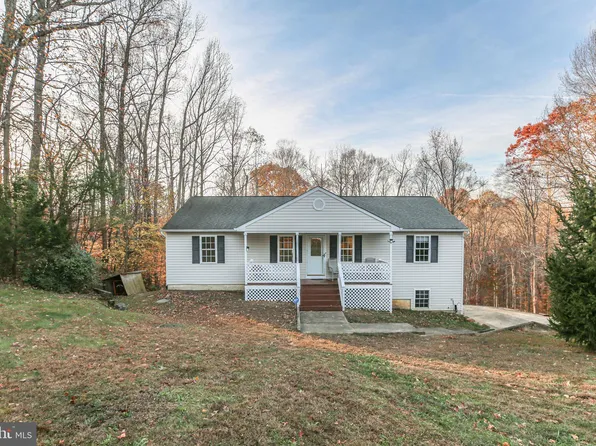 315 Sandy Ridge Rd, Fredericksburg, VA 22405