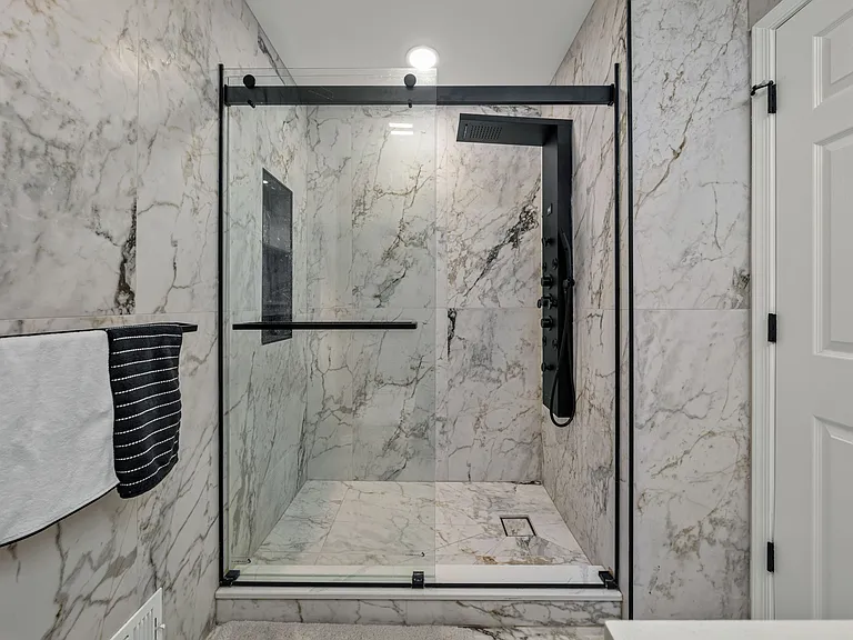 8 Henry Ct — Photo 8