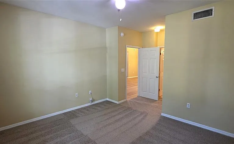 5618 Pinnacle Heights Cir #211 — Photo 23