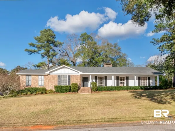 4120 Ursuline Dr, Mobile, AL 36608