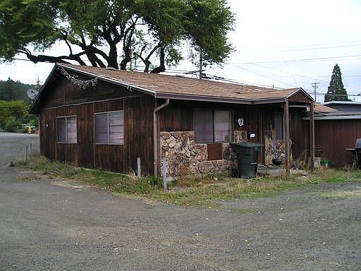 5th image of 948 W Central Ave