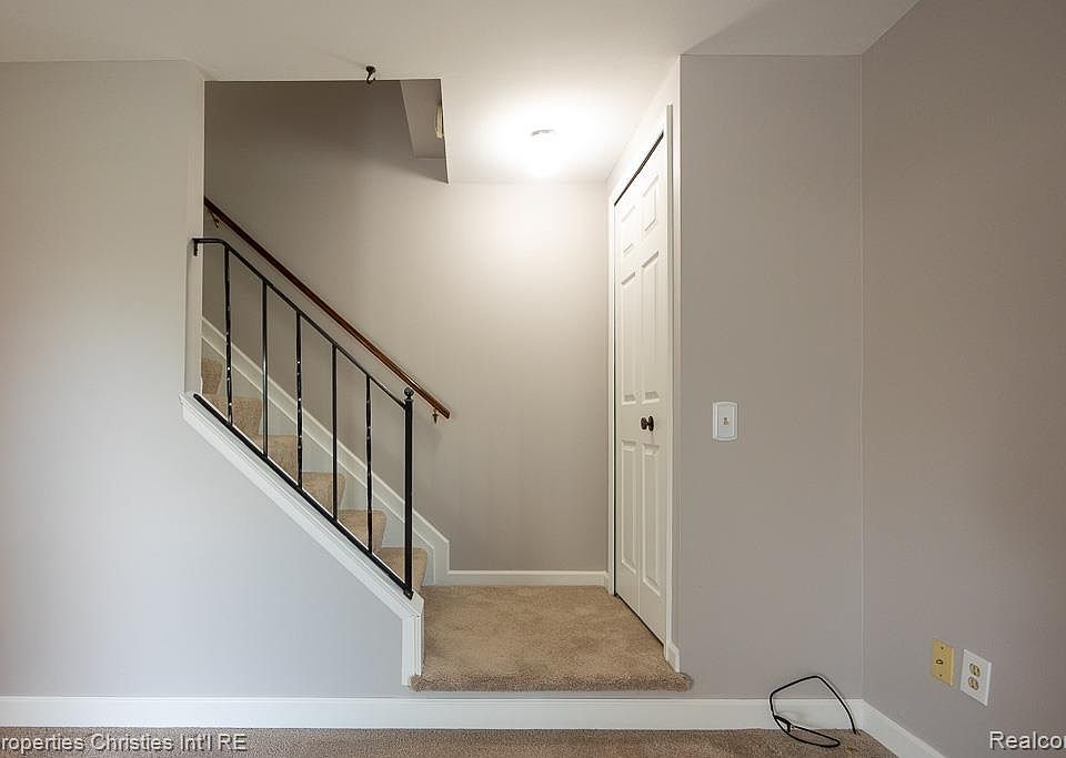 15900 N Franklin Dr, photo 23