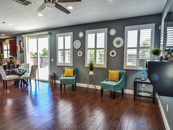 4th image of 4410 Tiamo Way