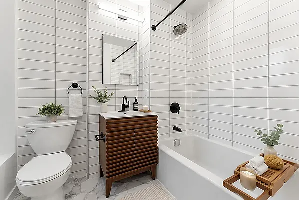 Bathroom, photo 1