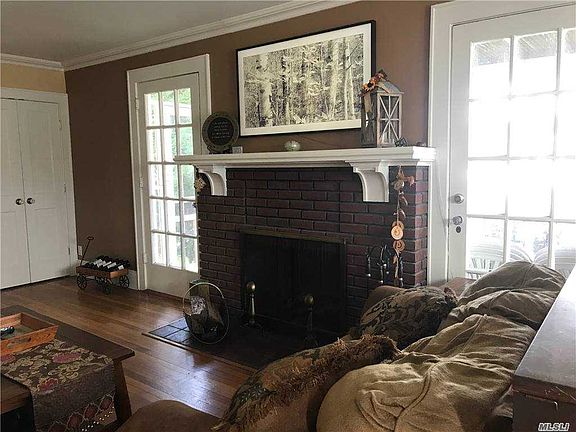 3rd image of 2124 Washington Ave