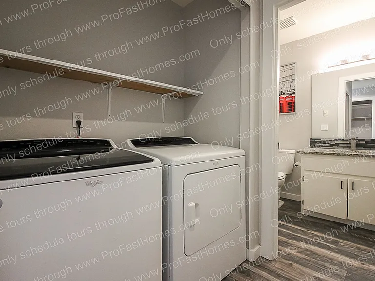 12530 SE Taggart St — Photo 4