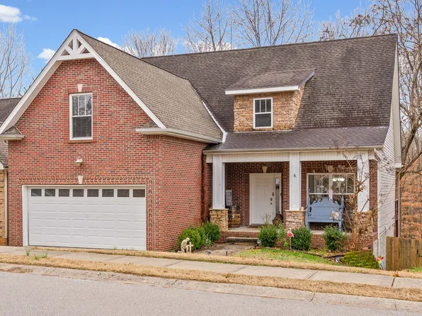 632 Hidden Valley Dr, Clarksville, TN 37040