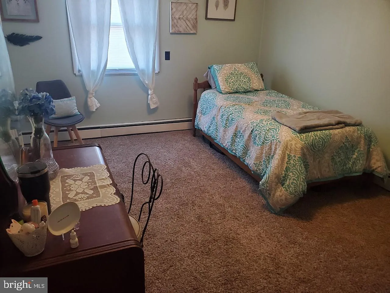 1 bed, 1.0 bath, 704 sqft, $900 — Photo 4