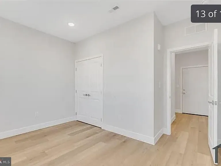 3260 N 13th St #3 — Photo 15