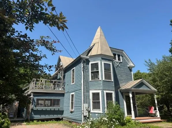 11 Maple Street, Woodstock, VT 05091