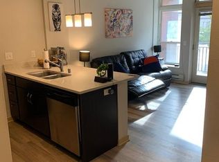 27 N Webster St #108, Madison, WI 53703