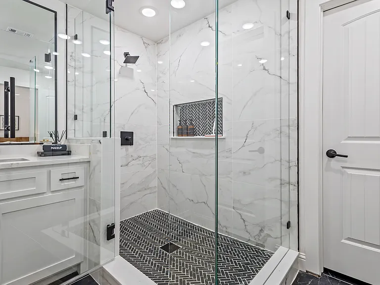 13002 Halwin Cir — Photo 26