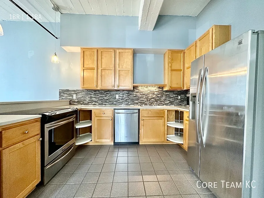 Building Photo - 523 Grand Blvd #2E