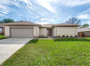 7008 Woodmoor Rd, Fort Worth, TX 76133