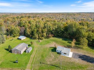 194 Barker Rd, Oswego, NY 13126