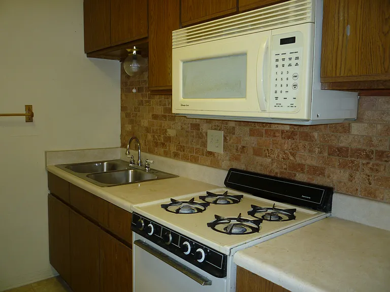 768-8 El Centro Ave #1/2 — Photo 9