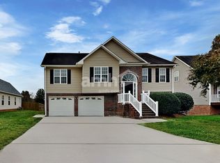 2406 Joshua Ln, Winston Salem, NC 27127