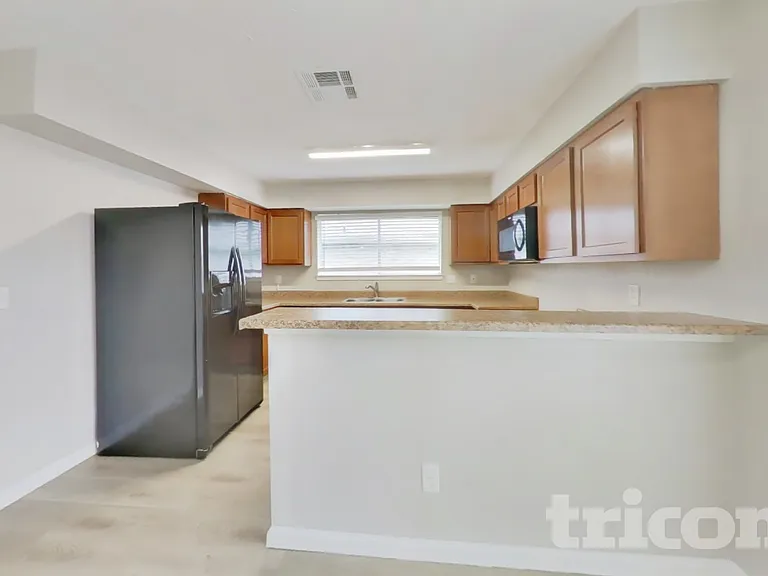 14831 Waterside Dr — Photo 5