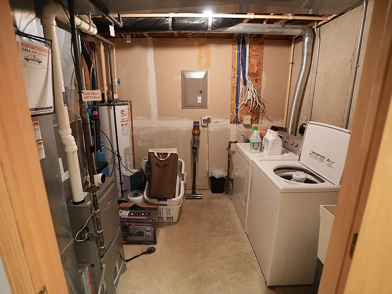 54 Wood Brook Way — Photo 34