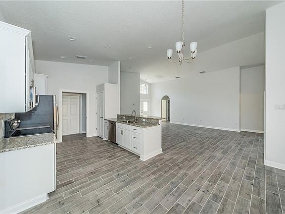 4th image of 1905 Virginia Ave