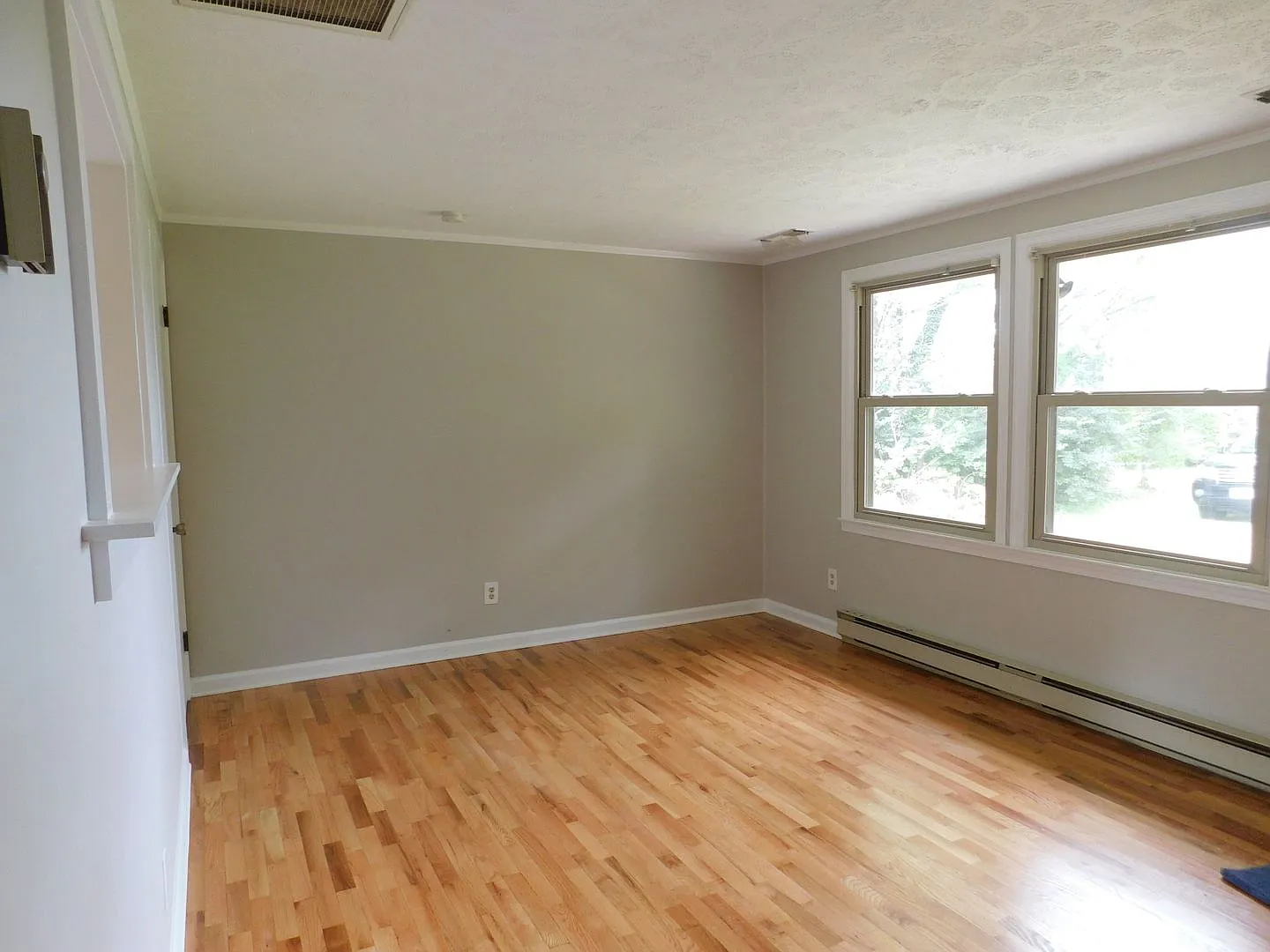 Ranch Style Home Located in Berryville, VA — Photo 3