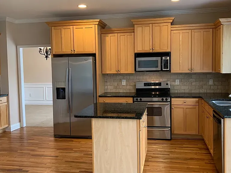 9005 Forest Path Dr — Photo 3