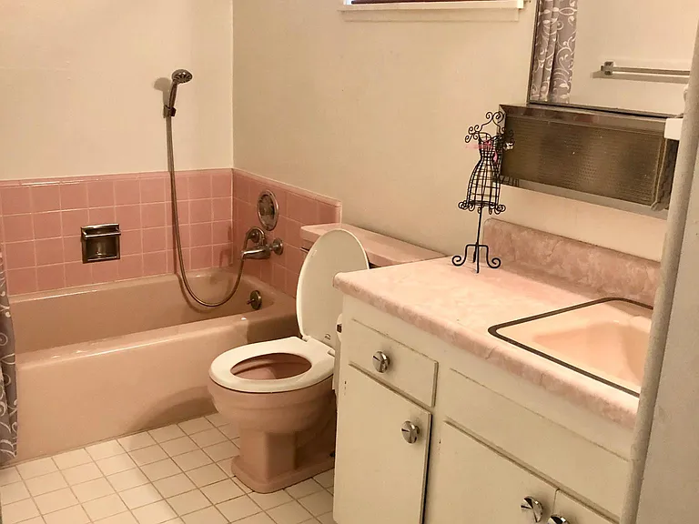 3440 J St #1 — Photo 5