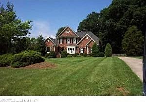 1st image of 6105 Great Oaks Dr