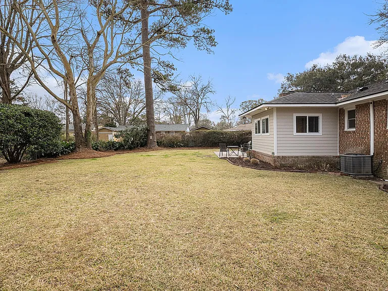 826 Symmes Dr — Photo 24