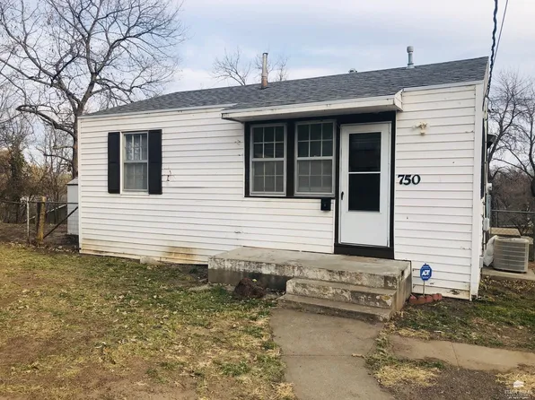 750 W 1st St, Junction City, KS 66441