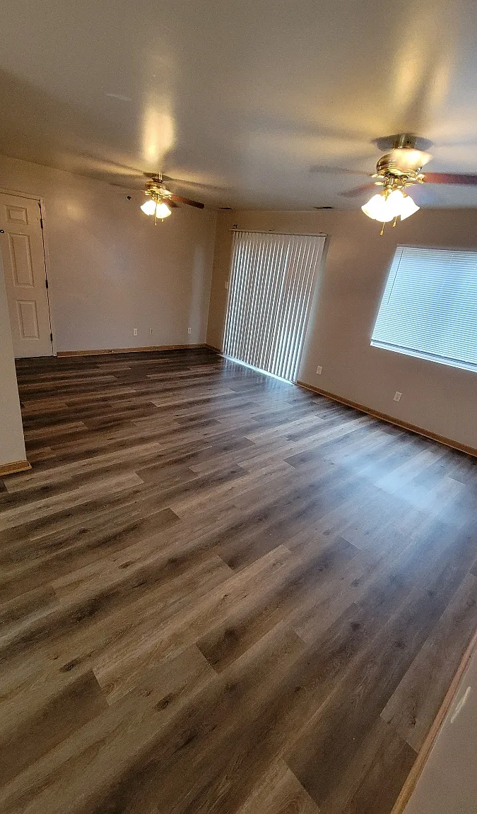 3 bed, 1300 sqft, $1,700 — Photo 4
